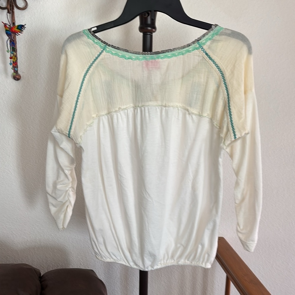 Free People Raglan Tunic in Cream and Green with Smocked Tie Front - Picture 4 of 5